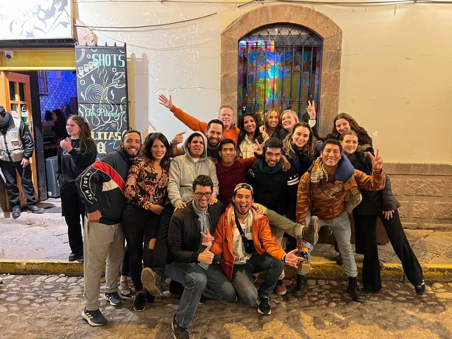 Cusco: Pub Crawl with Skip-the-Line Access and Drinks - The guide and group energy, from David to language switching