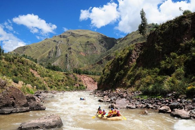Cusco Rafting and Zipline Adventure - A full day away from Cusco: rafting on the Vilcanota, then two ziplines