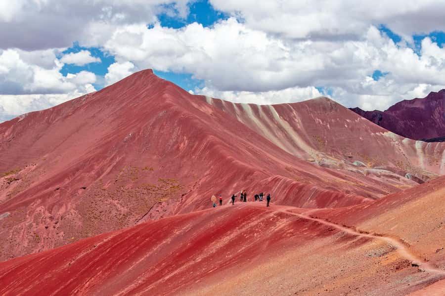 Cusco: Rainbow Mountain and Red Valley Day Trip with Meals - Guides and Drivers: What You’re Really Buying With the Guide