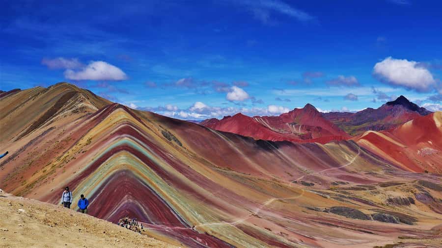 Cusco: Rainbow Mountain Tour with Meals & Red Valley Option - Meals that actually help: breakfast in Cusipata and buffet lunch