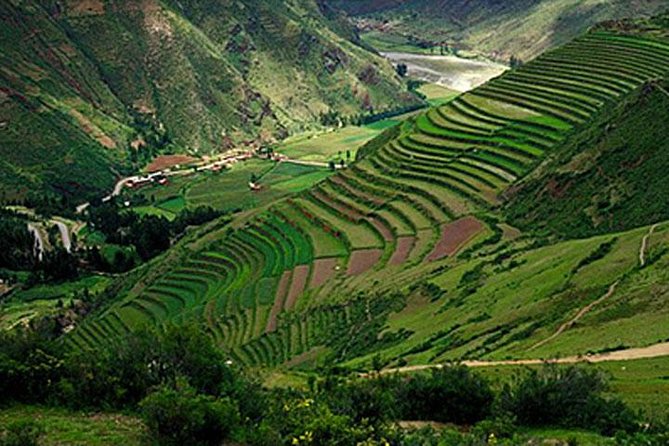 Cusco Sacred Valley and Machupicchu 4 Days - Price and value: $1,200 per person, and what that buys you in real life