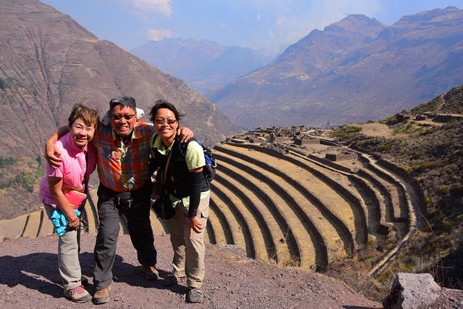 Cusco Sacred Valley Moray Salines Ollantaytambo Chinchero Pisaq - Vía a Moray: Moray’s circular platforms at 3,500 meters