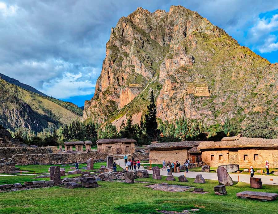 Cusco:Sacred Valley Pisaq,Ollantaytambo,Chinchero with Lunch - Urubamba lunch break, where the buffet does not disappoint