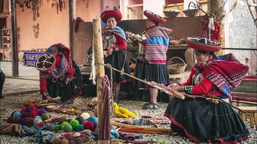 Cusco: Sacred Valley VIP, Pisac, Ollantaytambo - Pisac and the archaeological site, then shopping time