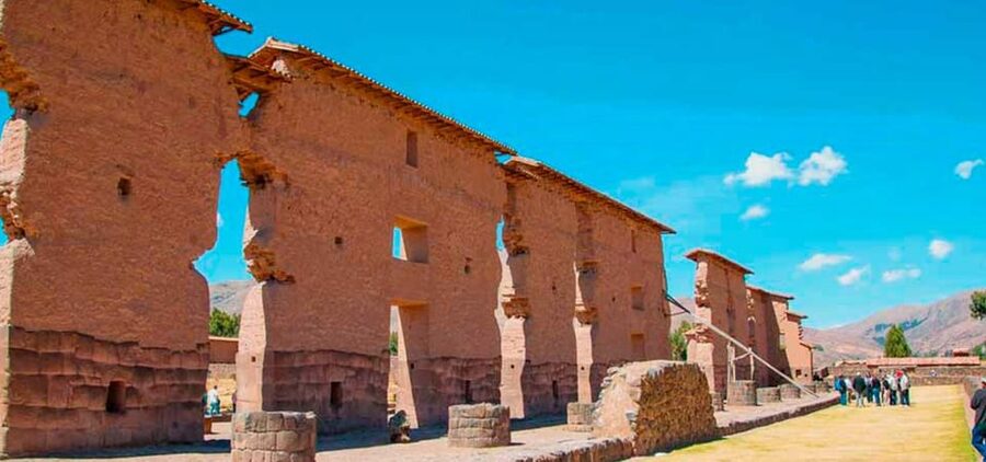 Cusco: Scenic Route of the Sun to Puno with Buffet Lunch - Abra La Raya, the high point with border views