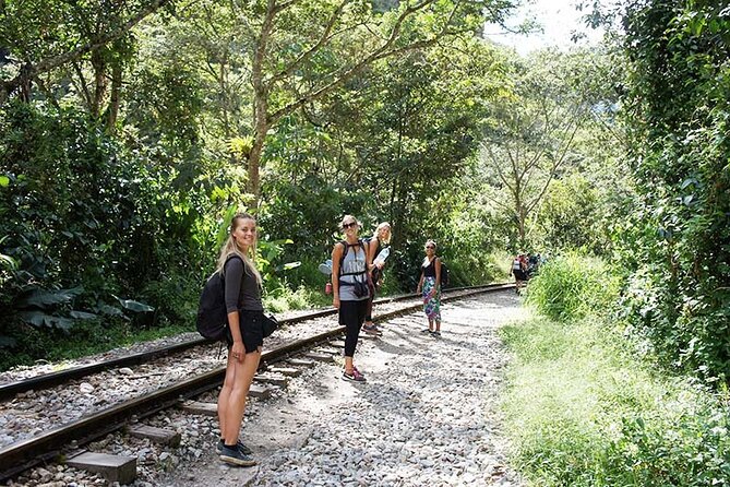 Cusco to Machu Picchu By Car - The return day: descent to Aguas Calientes, quick lunch, then a 3-hour hike back