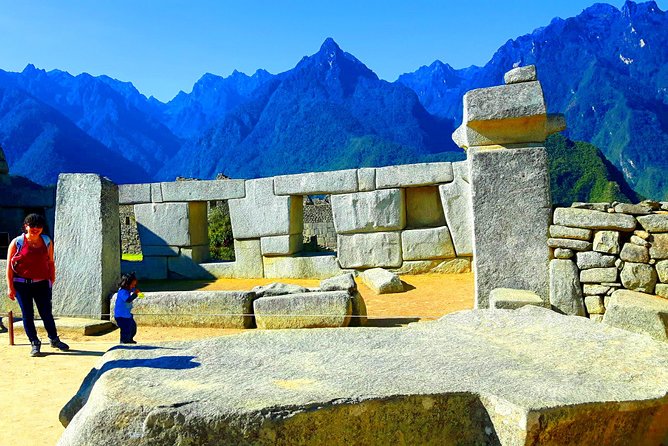 Cusco to Machu Picchu Full-Day Tour : Vistadome & Observatory Train - Price and value: what $465 buys you, and what costs extra