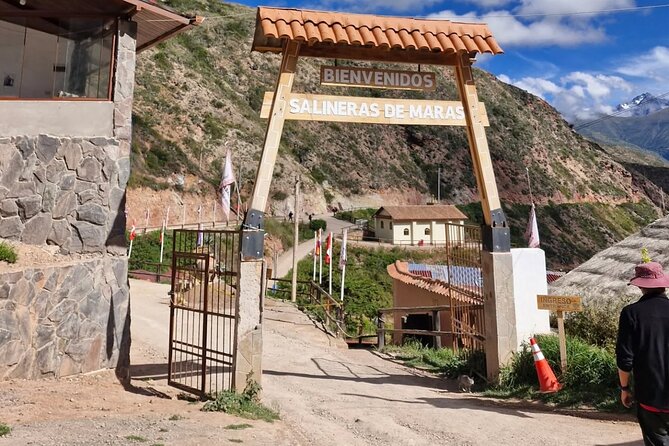 Cusco: Tour al Valle Sagrado + Maras y Moray + Almuerzo Buffet - Stop 4: Urubamba buffet lunch, real fuel mid-day
