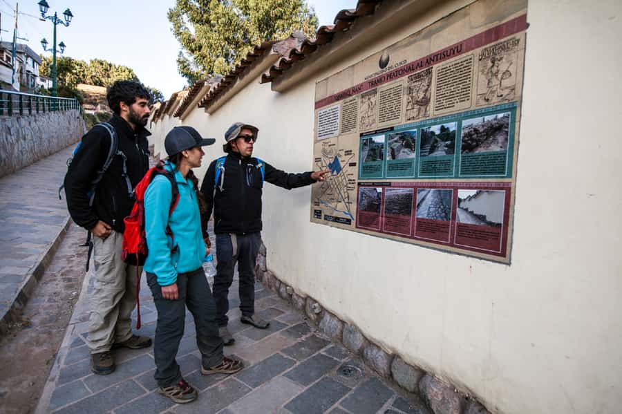 Cusco: Walking Tour Cusco - San Pedro market, the end of the walk and the start of your senses