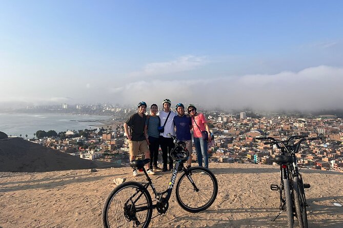 Cycling Tour Miraflores - Barranco - Chorrillos - Chorrillos fishing terminal and Grau promenade: sea views and working waterfront