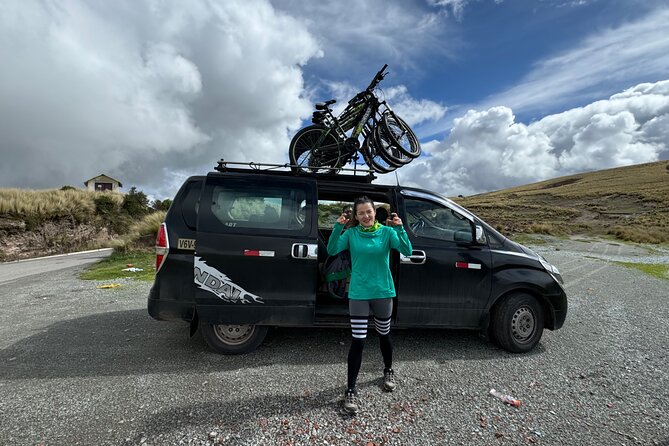 Death Road Peru, Mountain Bike Tour on the Most Dangerous Road - Break Stops, Buffet Lunch, and the Snacks That Keep You From Crashing