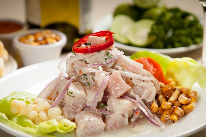 Discover Authentic Flavors: Street Food Tour in Lima - Surquillo Market No 1 de Surquillo: How to Eat Like You Belong