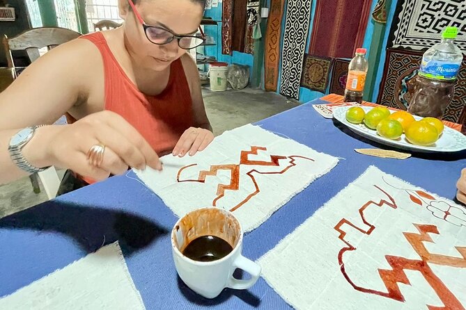 Discover Shipibo Women´s Art in Lima - Inside the Home Workshop: Creating Your Own Shipibo-Konibo Piece