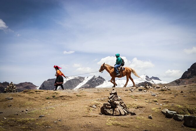 Discover the Rainbow Mountain on horseback + meals - Private - Key highlights