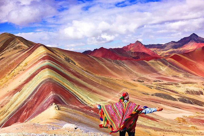 Discover the Rainbow Mountain on horseback + meals - Private - Horseback riding: comfort, control, and what to do if something feels off