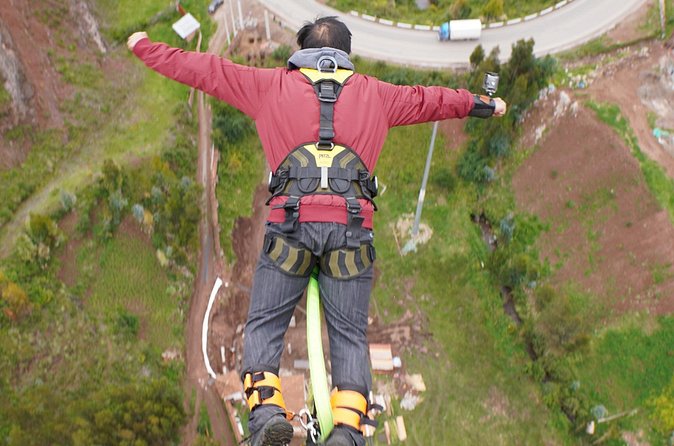 Double Adrenaline Bungee and Slingshot Combo - The Slingshot (Superman): Fast Lift-Off and a Different Kind of Fear