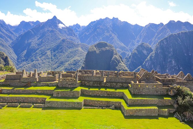 Entrance Tickets to Machu Picchu - Sacred Valley Setting: Why the Ruins Feel Bigger Than a Photo