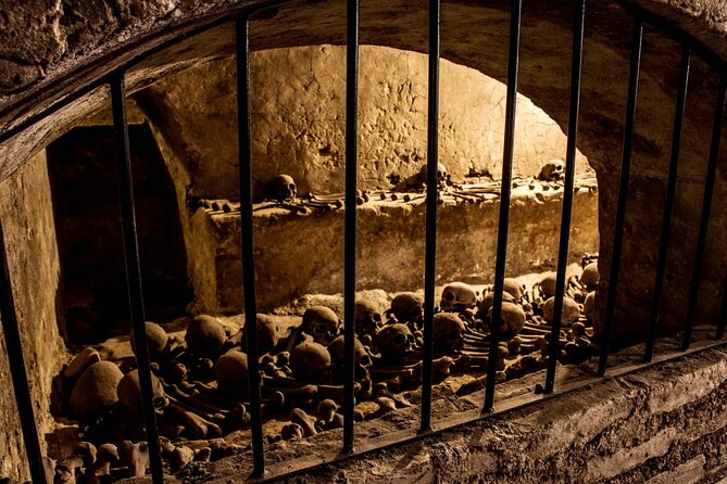Essential Lima: Half-Day Tour with Catacombs & Pick-Up - Why the guides make the difference in a tight downtown tour