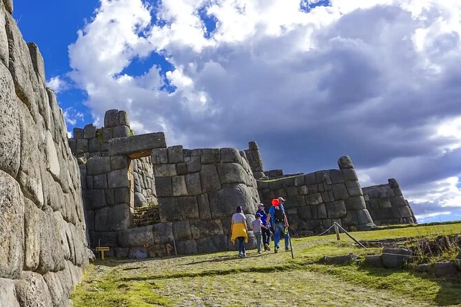 Essential Peru 9 Days of Magic and Culture - Lima first: why mixing ocean walks with ancient sites works
