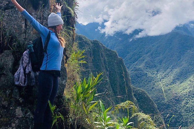 Exclusive Huayna Picchu Tour in 1 Day from Cusco - Descent and back to Aguas Calientes: your mid-day breather