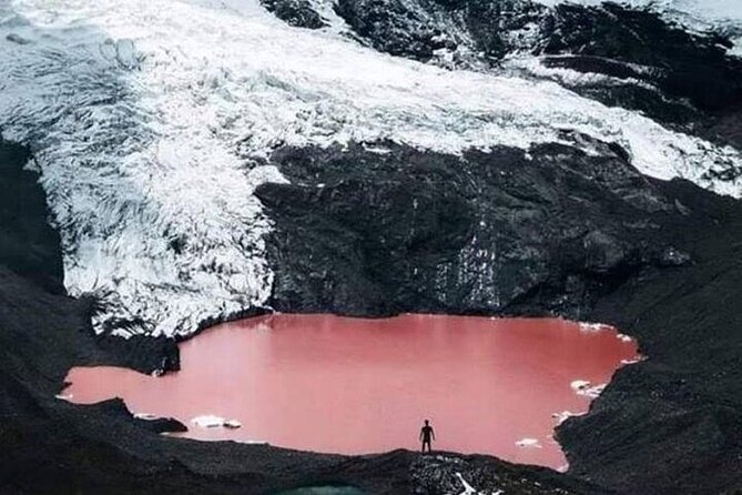 Excursion to Ausangate & 7 lakes with Coca Ceremony |Private| - The coca leaf ceremony at the first lagoon