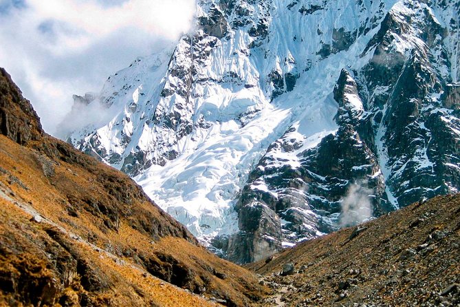 Excursión to Humantay Lake Full Day from Cusco - Guides, group size, and oxygen help that can matter at 4,250 meters