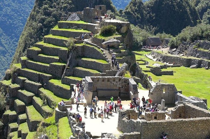 Excursion to MachuPicchu from Cusco with lunch | Private Service| - Lunch in Aguas Calientes: Where Time Can Feel Tight