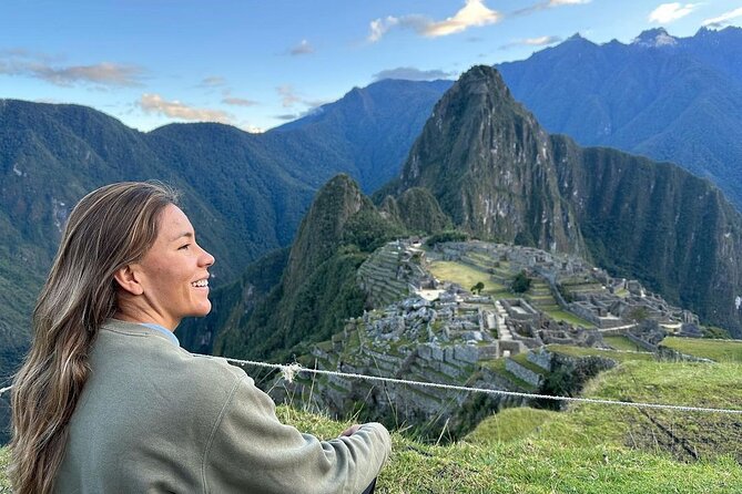 Excursion to the Sacred Valley and Machu Picchu by Panoramic Train - The Vistadome train back to Ollantaytambo