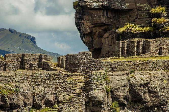 Excursion to Waqrapukara with Coca Ceremony || Private Service || - The coca leaf ritual: respectful ways to participate