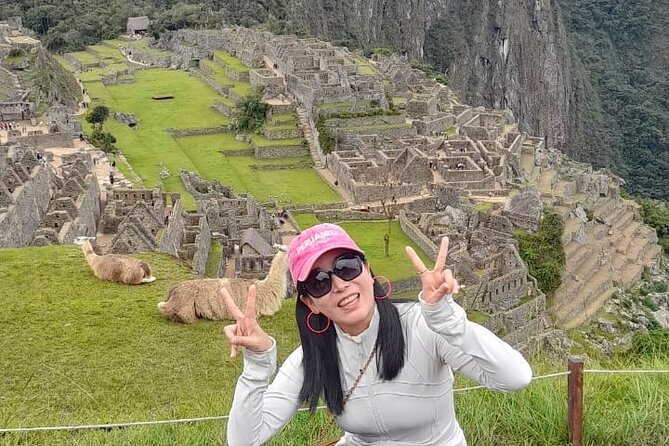 Explore Machu Picchu in a Single Day from Cusco - Arrival in Aguas Calientes: Waiting for the Eco-Bus Up