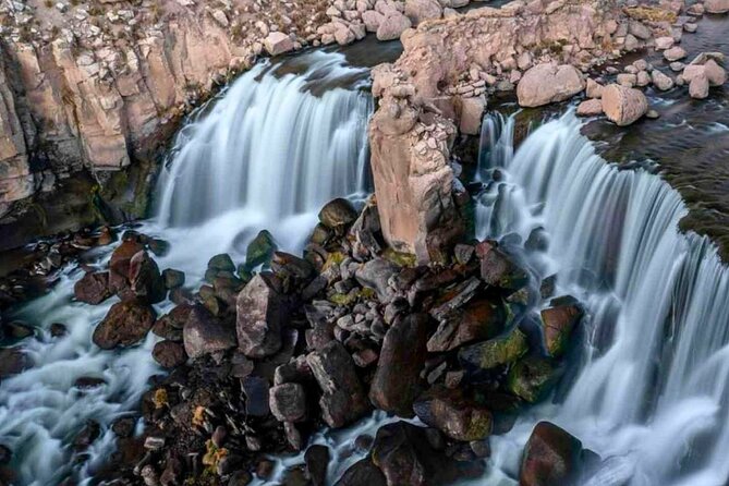 Explore Puruña Stone Forest & Pillones Waterfalls - Full-Day Tour - Arequipa-to-Pampa de Arrieros: the quiet warm-up stop