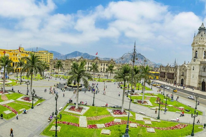 Explore the City of Kings on your first day - Miraflores Love Park and the sea-view start that sets the tone