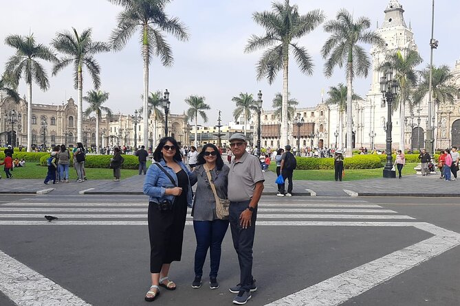 Fantastic Lima: City Tour + Magic Water Show + Local Dinner - Stop 1: Plaza San Martin, the easy way to start understanding Lima