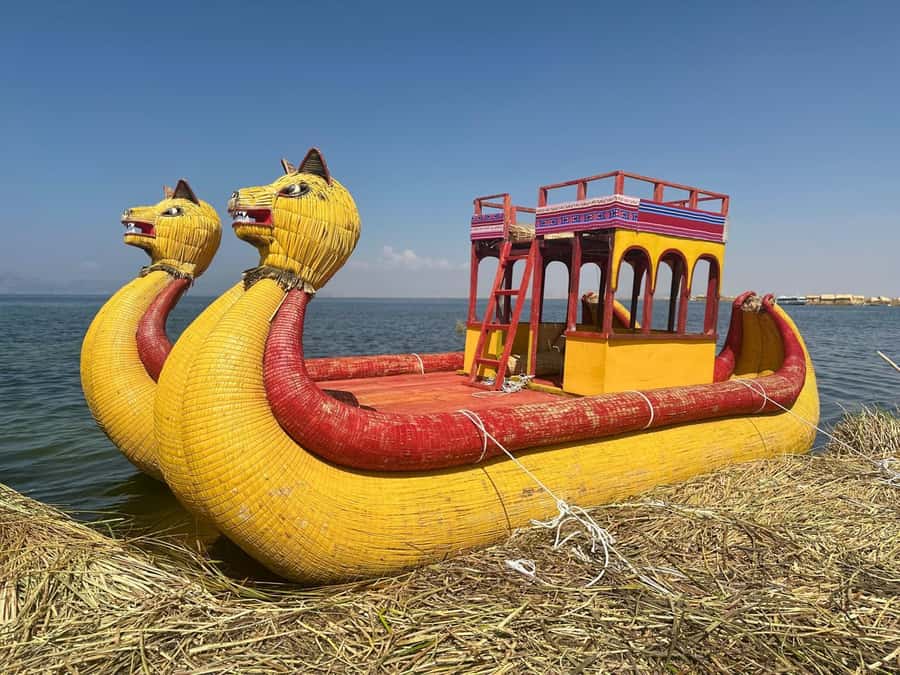 Floating Islands of the Uros - Totora Reed Raft Ride: Included or an Add-On?