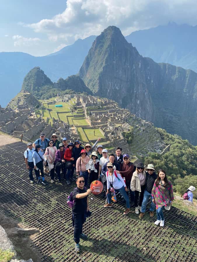 From Aguas Calientes: Machu Picchu guided tour with tickets - The 3-hour Machu Picchu guided walk, stop by stop