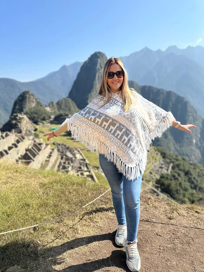 From Aguas Calientes: Machu Picchu guided tour with tickets - Photo points and pacing: the difference between seeing and understanding