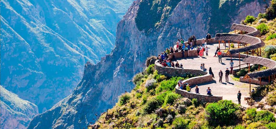 From Arequipa: 1-Day Guided Tour to Colca Canyon with Meals - Meals in Chivay and the lunch value (and what can go wrong)