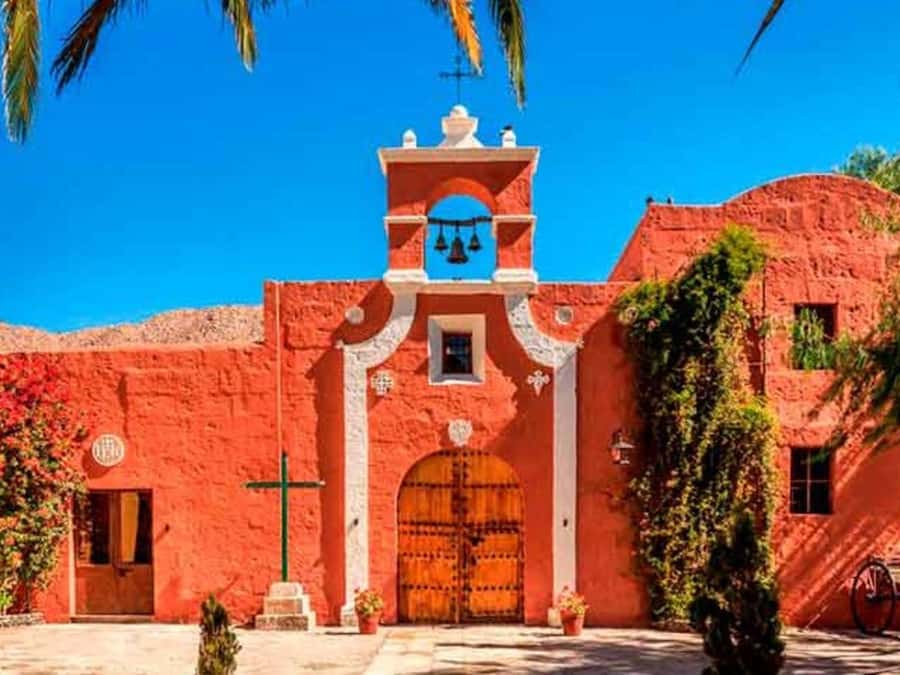 From Arequipa: Mirabus City Tour | Yanahuara Viewpoint | - Yanahuara viewpoint: the classic photo stop