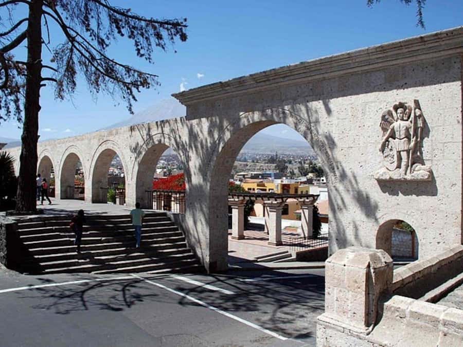 From Arequipa: Mirabus City Tour | Yanahuara Viewpoint | - Andenes de Paucarpata and the walk toward an Arequipeño meal