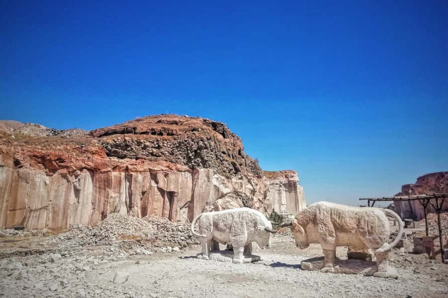 From Arequipa: Sillar Route Trek - A tight half day plan, morning 9:15 or afternoon 2:00