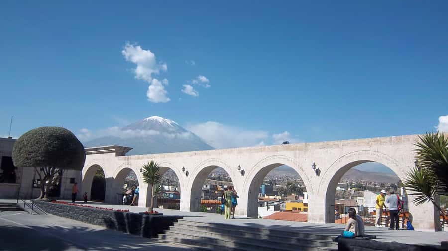 From Arequipa: Sillar Route Trek - Hands on with stone, plus a look at daily stonemason life