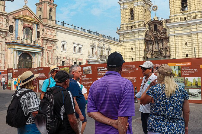 From Callao Port: Lima City Tour, Dinner and Magic Water Tour - Presidential Palace views and Cordano bar: power, tradition, and a good stop to taste Peru