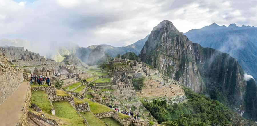 From Cusco: 2-Day Inca Trail to Machu Picchu - Hot springs and dinner in Aguas Calientes: the quiet power move