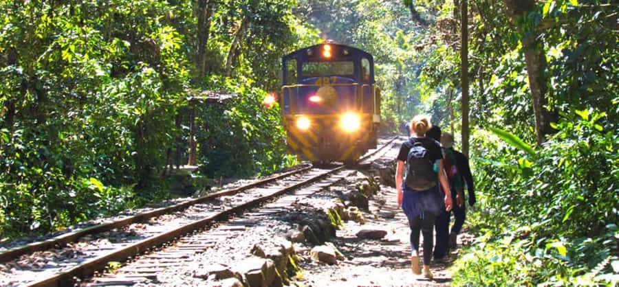 From Cusco: 2-Day Inca Trail to Machu Picchu - Day 2 begins at sunrise time: bus vs. the 1,700-step climb
