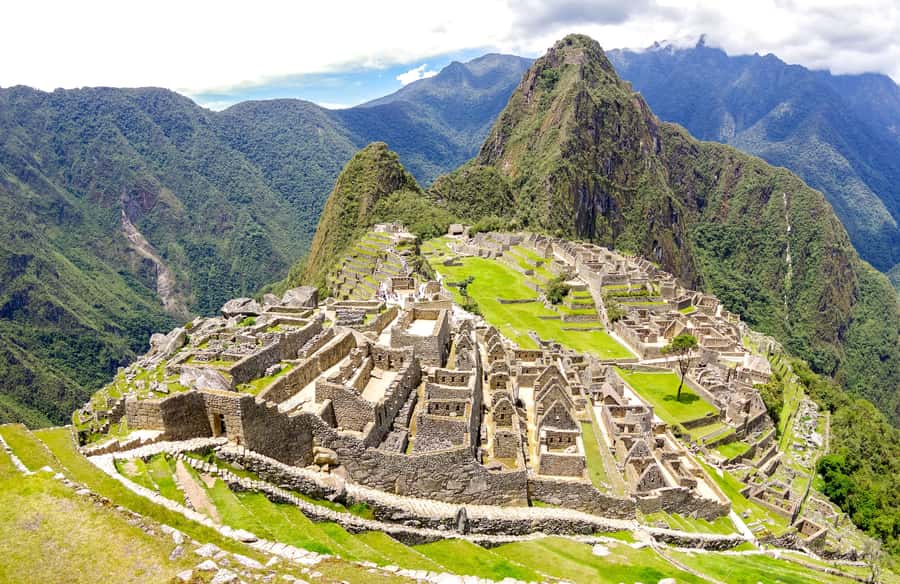 From Cusco: 2-Day Inca Trail to Machu Picchu - The return to Aguas Calientes and the Cusco finish