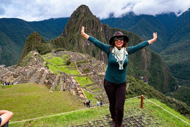 From Cusco - 2-Day Tour to the Sacred Valley and Machu Picchu with Lunch - Urubamba lunch break: a calmer pause in the middle of the route