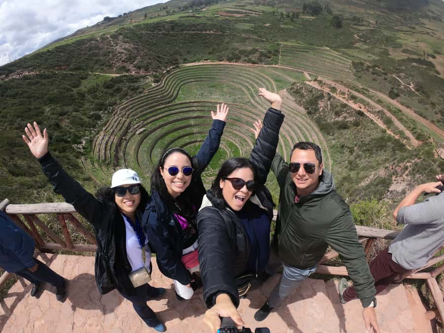 From Cusco: Chinchero, Moray, Maras, Ollantaytambo, Pisaq - Getting from stop to stop in a max-18 group