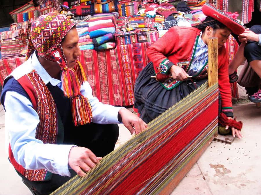 From Cusco: Chinchero Weavers, Moray, Maras Salt Mines Tour - Three stops, one Inka story: craft, agriculture, salt