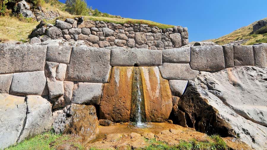 From Cusco: City tour 4 ruins + Qoricancha - Qenqo: a ceremonial center built into the rock