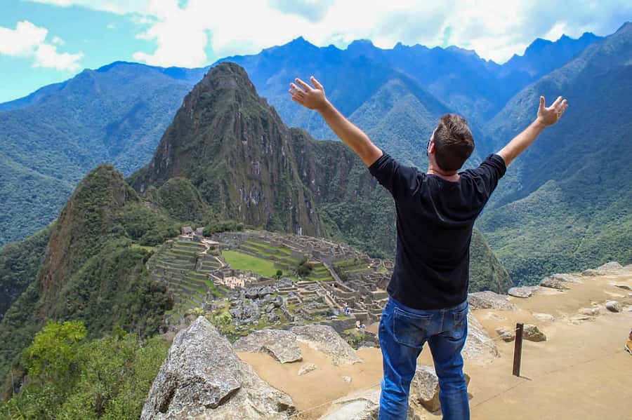 From Cusco: Full-Day Group Tour of Machu Picchu - Aguas Calientes to Machu Picchu: Bus Time and Gate Reality
